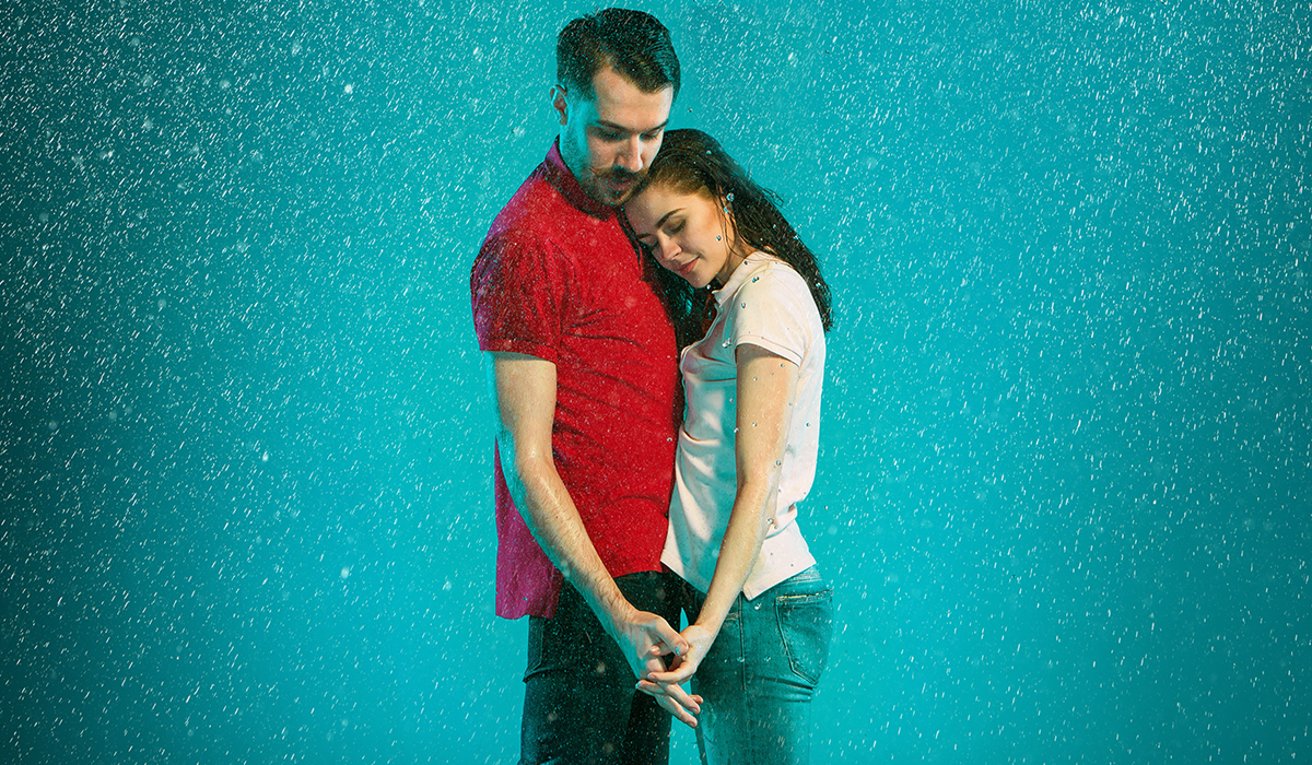 خالية من المشاعر